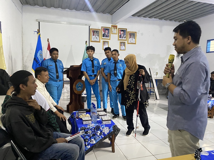Sabun Kertas Limbah Nanas Karya Siswa MTsN 1 Subang Menarik Perhatian Juri